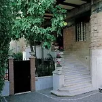 Oriani Bed & Breakfast 4*