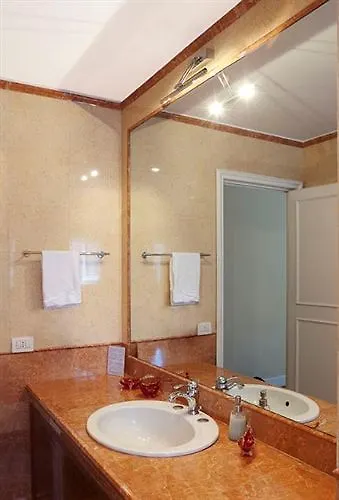 Oriani Oda ve Kahvaltı 4*