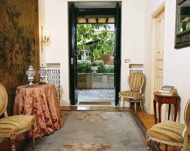 Oda ve Kahvaltı Oriani Roma