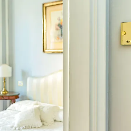 スイート オリアーニ 4*